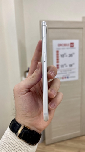 Apple iPhone 8 Plus 256Gb Silver б/у идеал