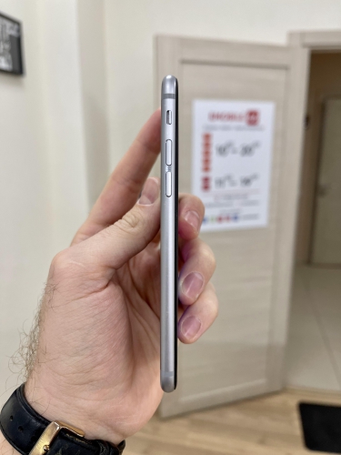 Apple iPhone 6s 64Gb Space Gray б/у