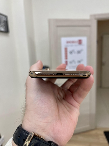 Apple iPhone Xs 64Gb Gold б/у идеал