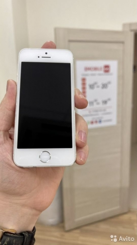 Apple iPhone 5s 16Gb Silver б/у идеал