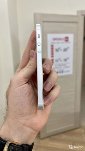 Apple iPhone 5s 16Gb Silver б/у идеал