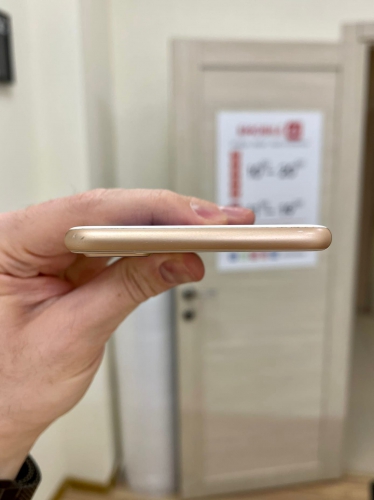 Apple iPhone 8 Plus 64Gb Gold б/у