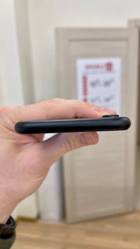 Apple iPhone Xr 64Gb Black б/у идеал