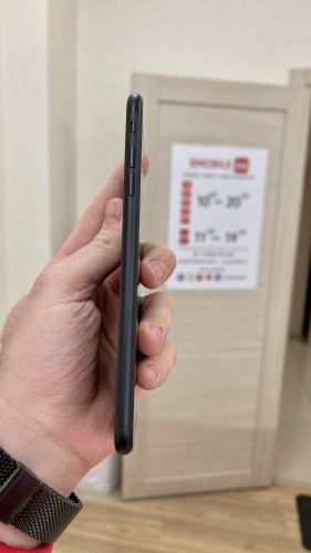 Apple iPhone 7 Plus 32Gb Black б/у идеал