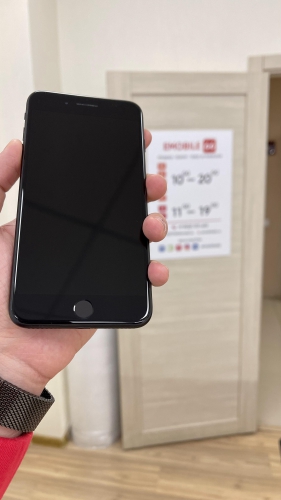 Apple iPhone 7 Plus 32Gb Black б/у идеал