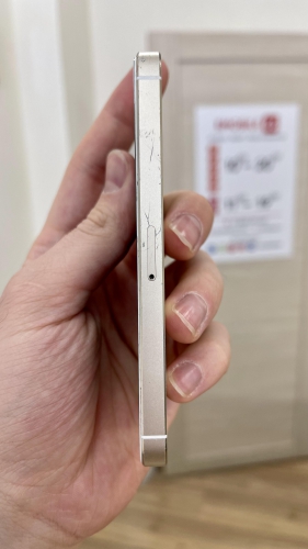 Apple iPhone 5s 16Gb Gold б/у