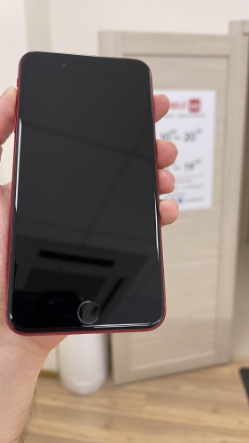 Apple iPhone 8 Plus 64Gb Red б/у идеал
