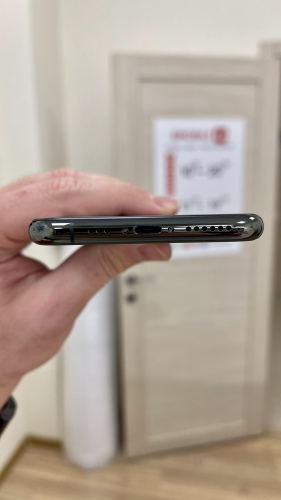 Apple iPhone 11 Pro 256Gb Midnight Green б/у идеал