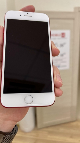 Apple iPhone 7 128Gb Red б/у идеал