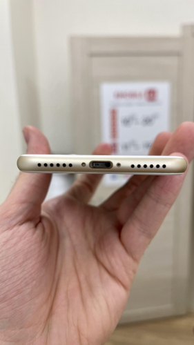 Apple iPhone 7 256Gb Gold б/у идеал