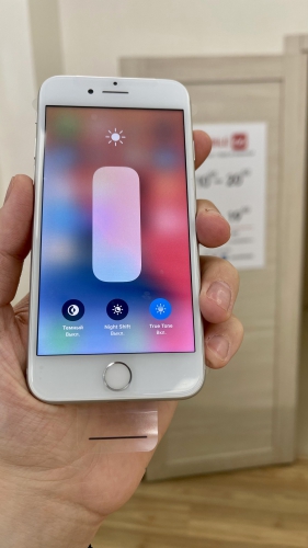 Apple iPhone 8 128Gb Silver