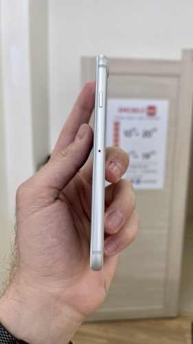 Apple iPhone 8 128Gb Silver