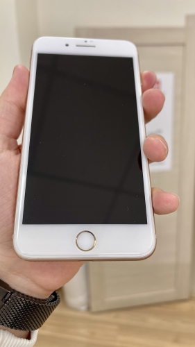 Apple iPhone 8 Plus 64Gb Gold б/у идеал