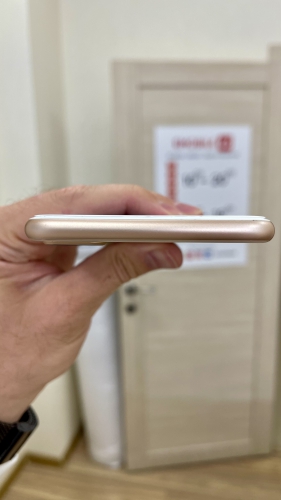 Apple iPhone 8 Plus 64Gb Gold б/у идеал