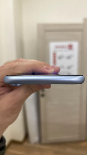 Apple iPhone Xr 64Gb Blue б/у идеал