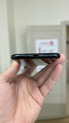 iPhone 7 32Gb Black б/у