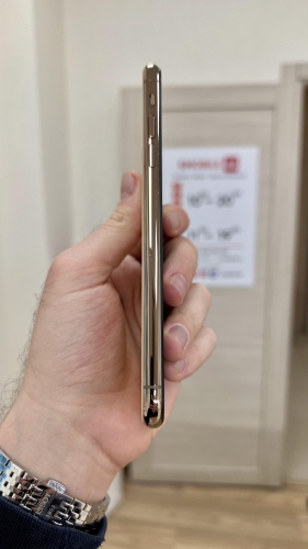 Apple iPhone 11 Pro Max 256Gb Gold б/у идеал