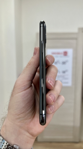 Apple iPhone 11 Pro 64Gb Space Gray б/у идеал