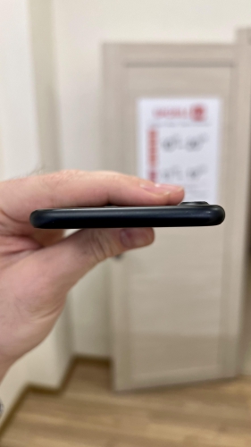 Apple iPhone 7 32Gb Black б/у идеал