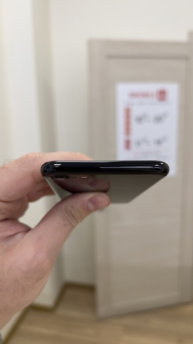 Apple iPhone 7 128Gb Jet Black б/у