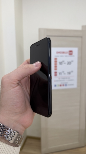 Apple iPhone 7 128Gb Jet Black б/у