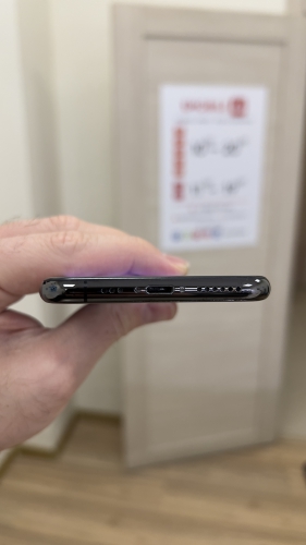 Apple iPhone XS 64Gb Space Gray б/у идеал