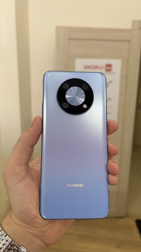Huawei Nova Y90 4/128Gb Crystal Blue б/у идеал