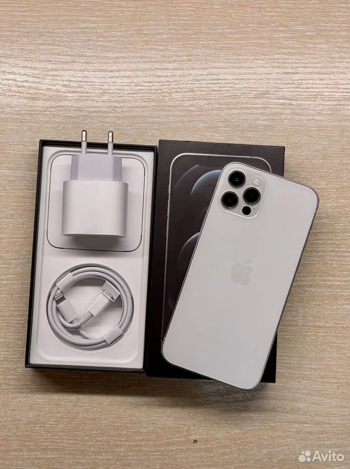 iPhone 12 Pro 256GB シルバー - 3