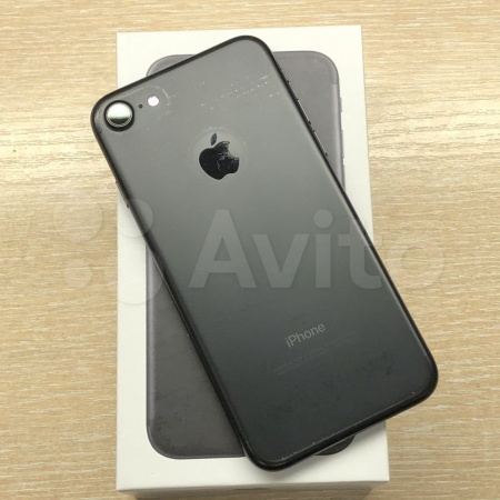 Apple iPhone 7 128Gb Black б/у идеал