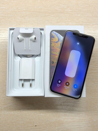 Apple iPhone Xs 256Gb Silver б/у идеал