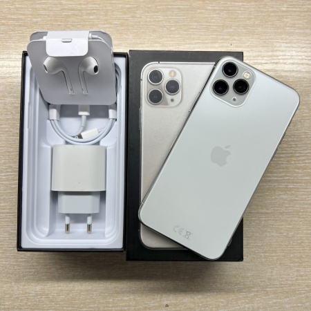 Apple iPhone 11 Pro 256Gb Silver б/у идеал