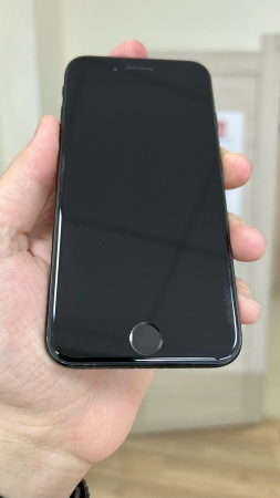 iPhone 7 32Gb Black б/у