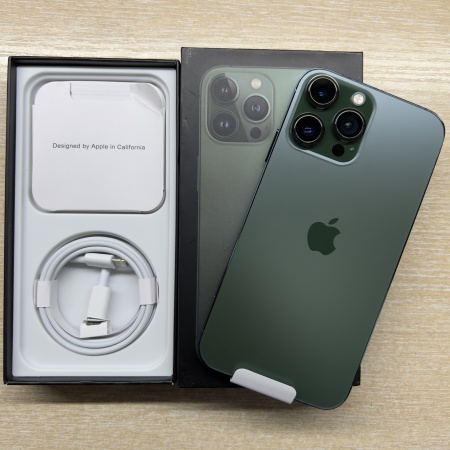 iPhone Xr 128Gb в корпусе 13 Pro Alpine Green