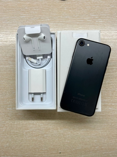Apple iPhone 7 128Gb Black