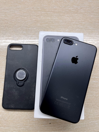 Apple iPhone 7 Plus 32Gb Black б/у уценка